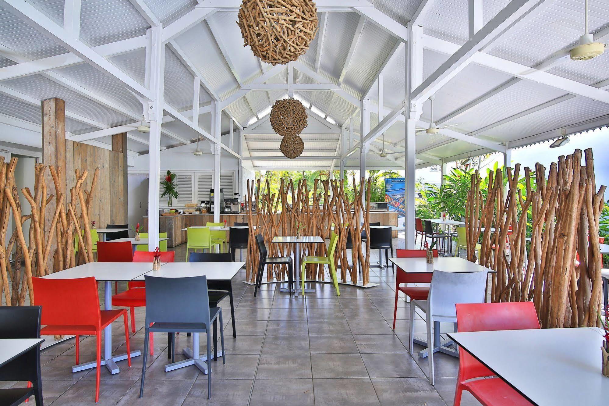 Bwa Chik Hotel & Golf Saint-Francois  Ngoại thất bức ảnh